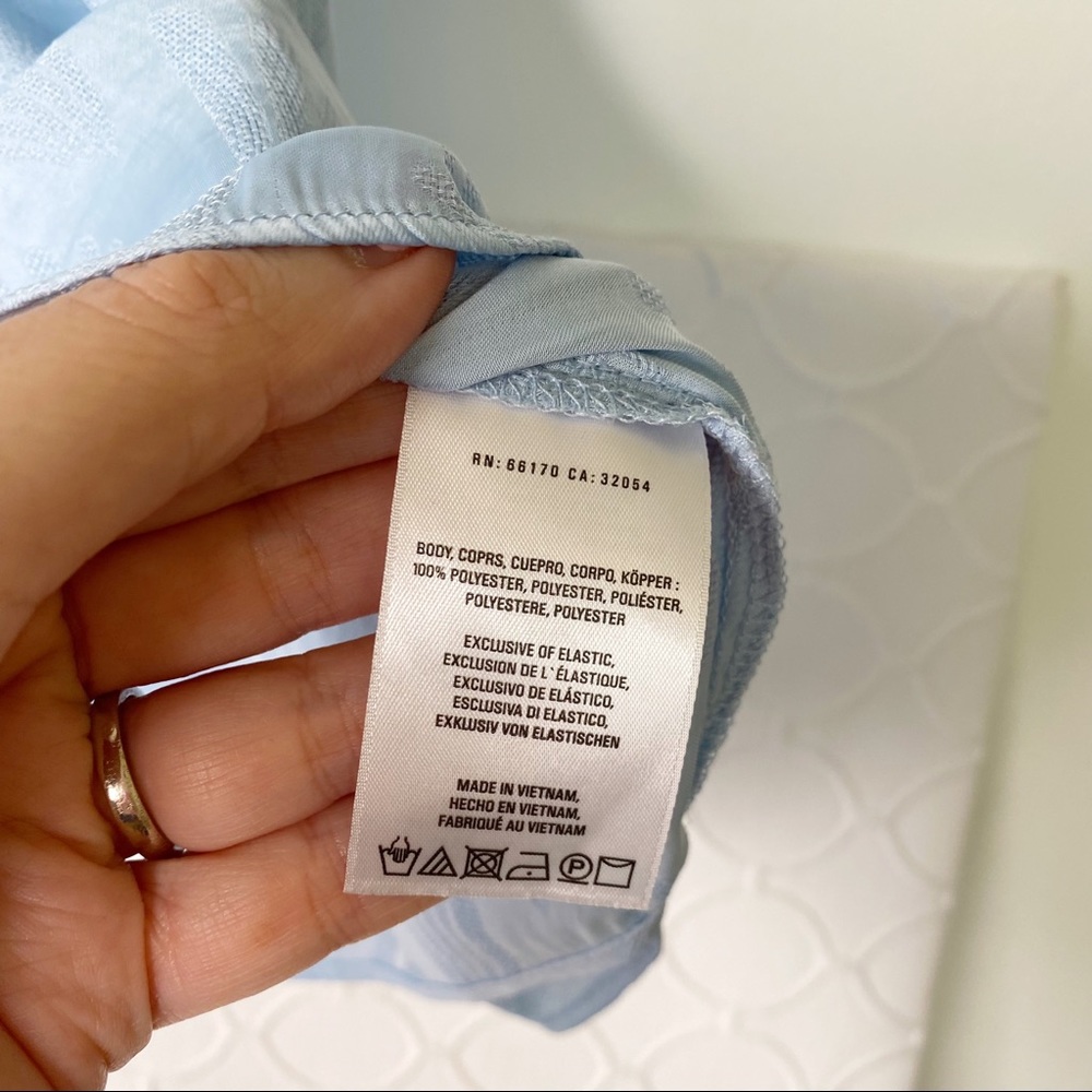 Anthropologie Off Shoulder blue flowly top size XS - Picture 8 of 9